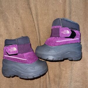 The North Face Purple and Gray Baby/Tod.Rain & Snow Boots with Insulated Design